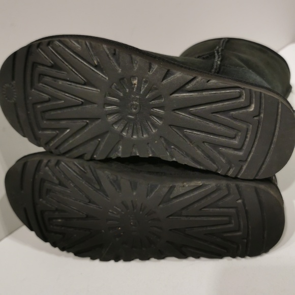 UGG boots - Picture 6 of 8